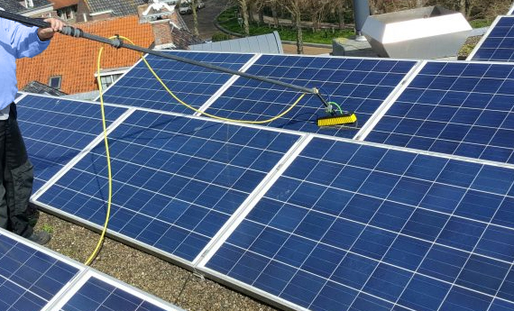 Het onderhouden en reinigen van zonnepanelen